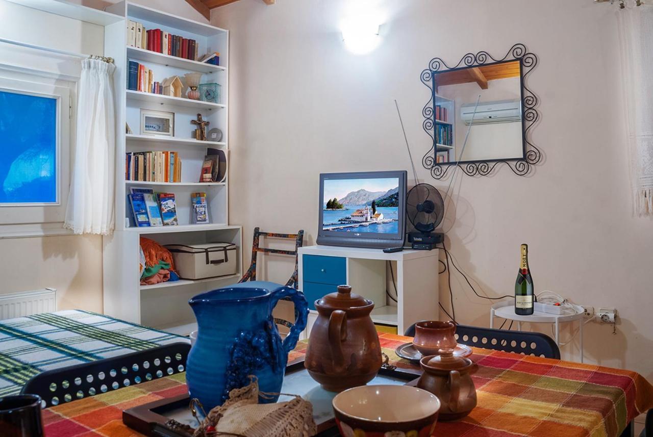 Apartment House In The Olive Garden